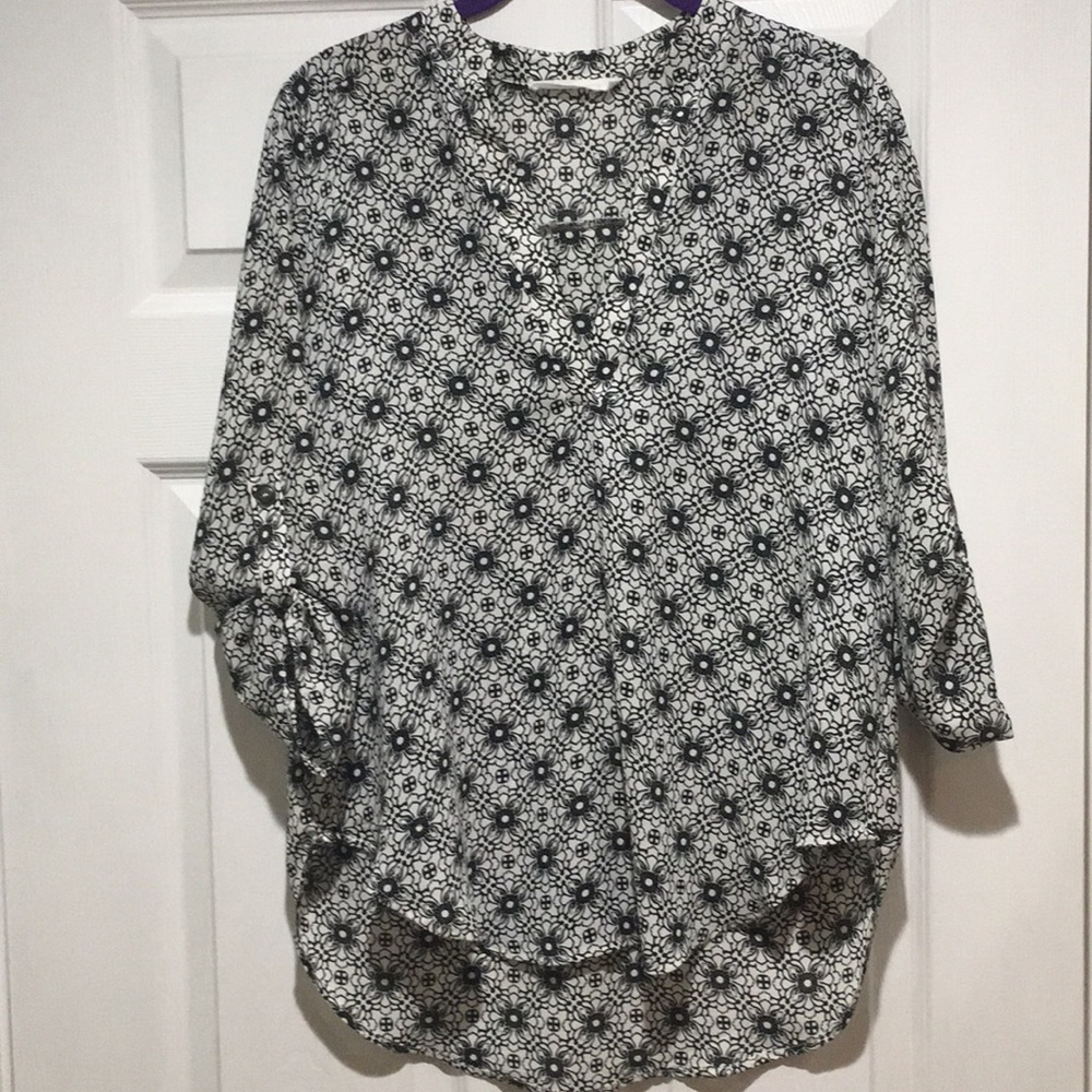 Nordstrom Lush Black and White Floral Blouse